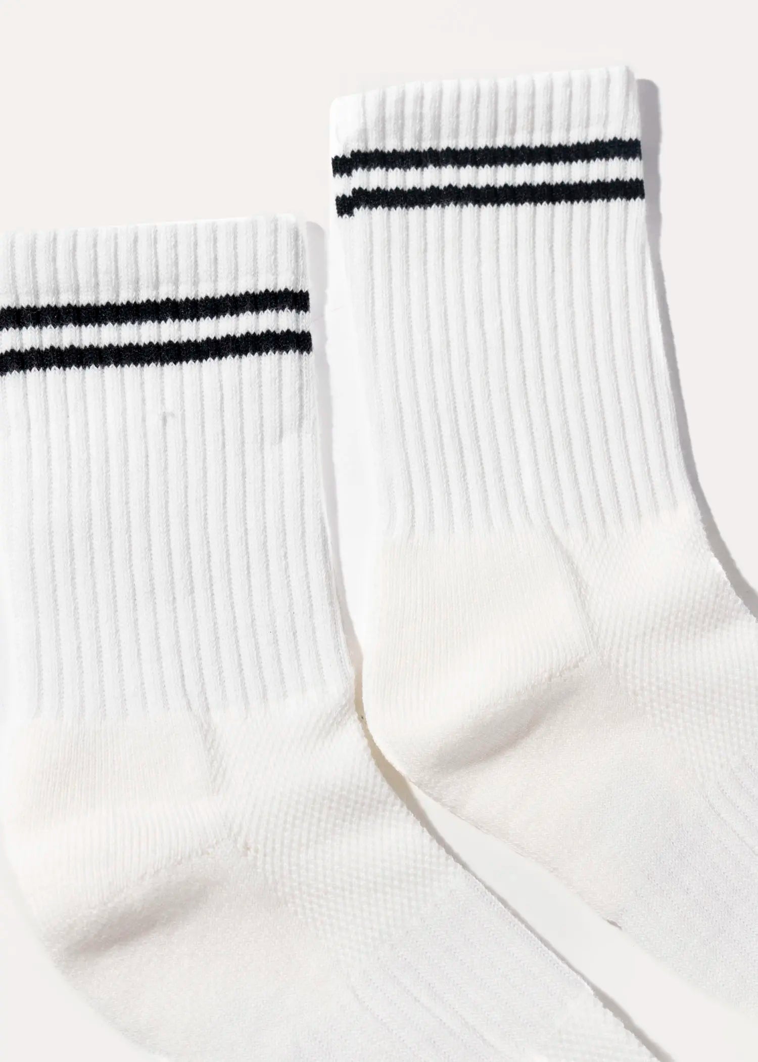 swatch_white boyfriend socks accessories