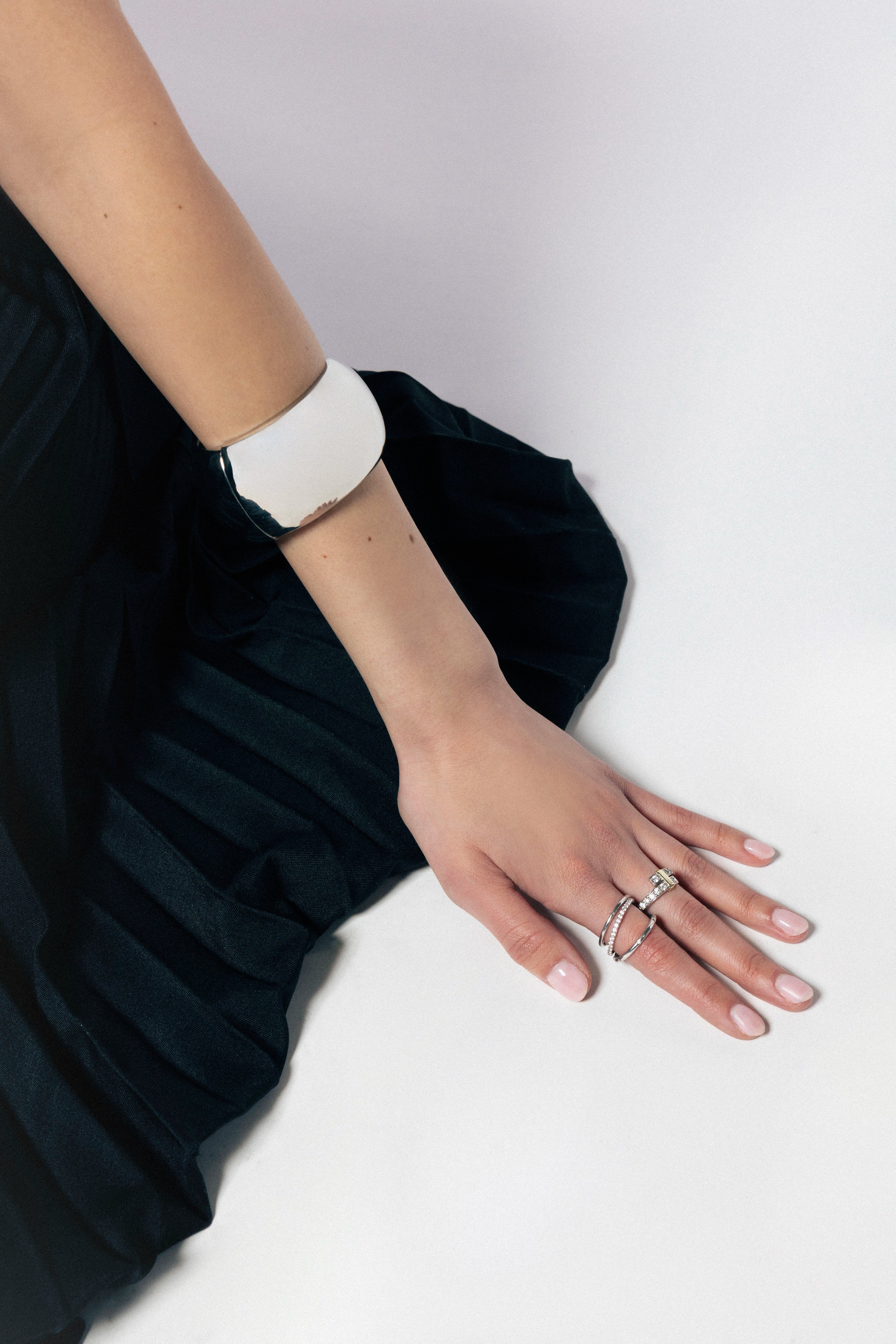 swatch_Silver ring stack