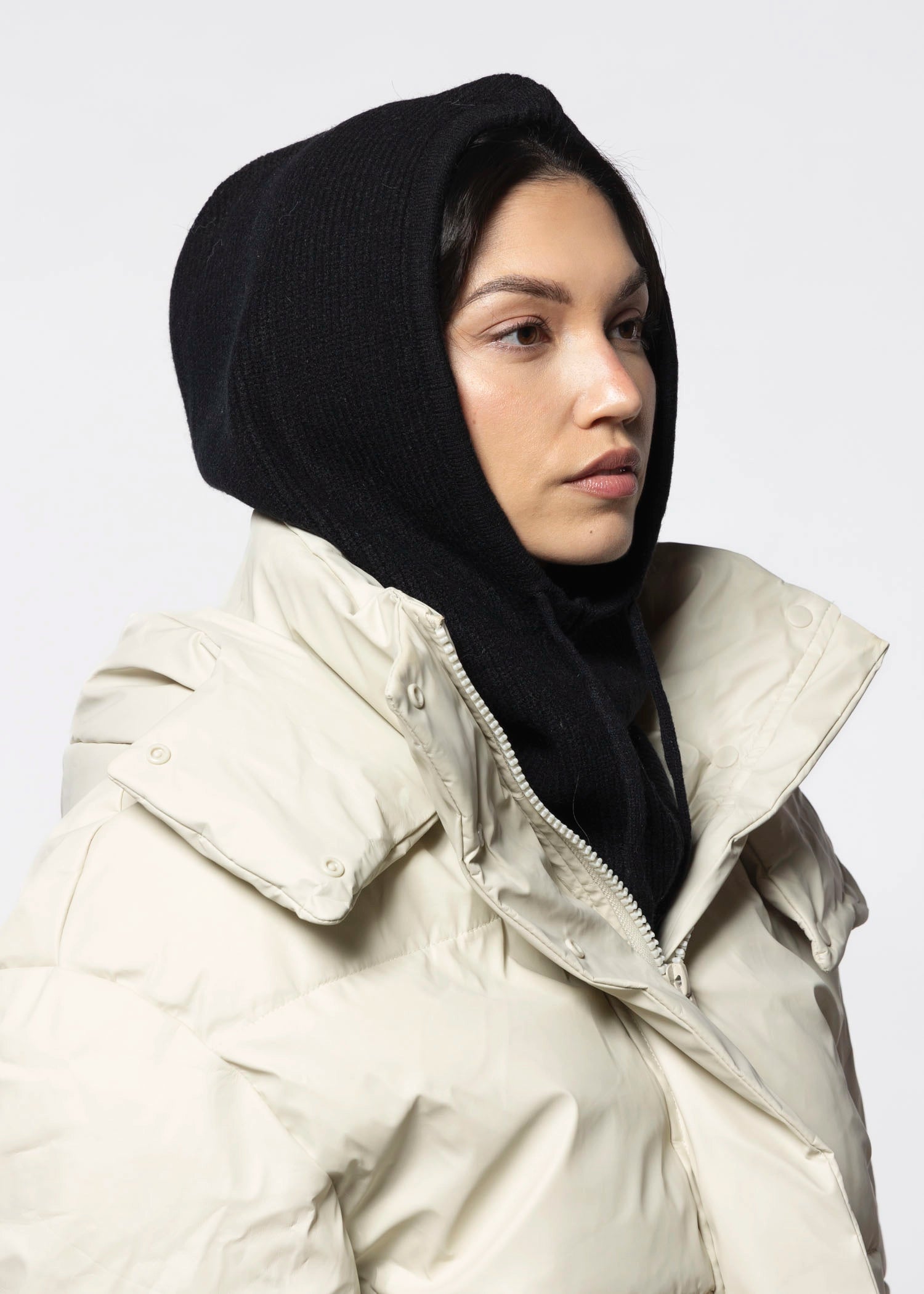 swatch_Black knit balaclava