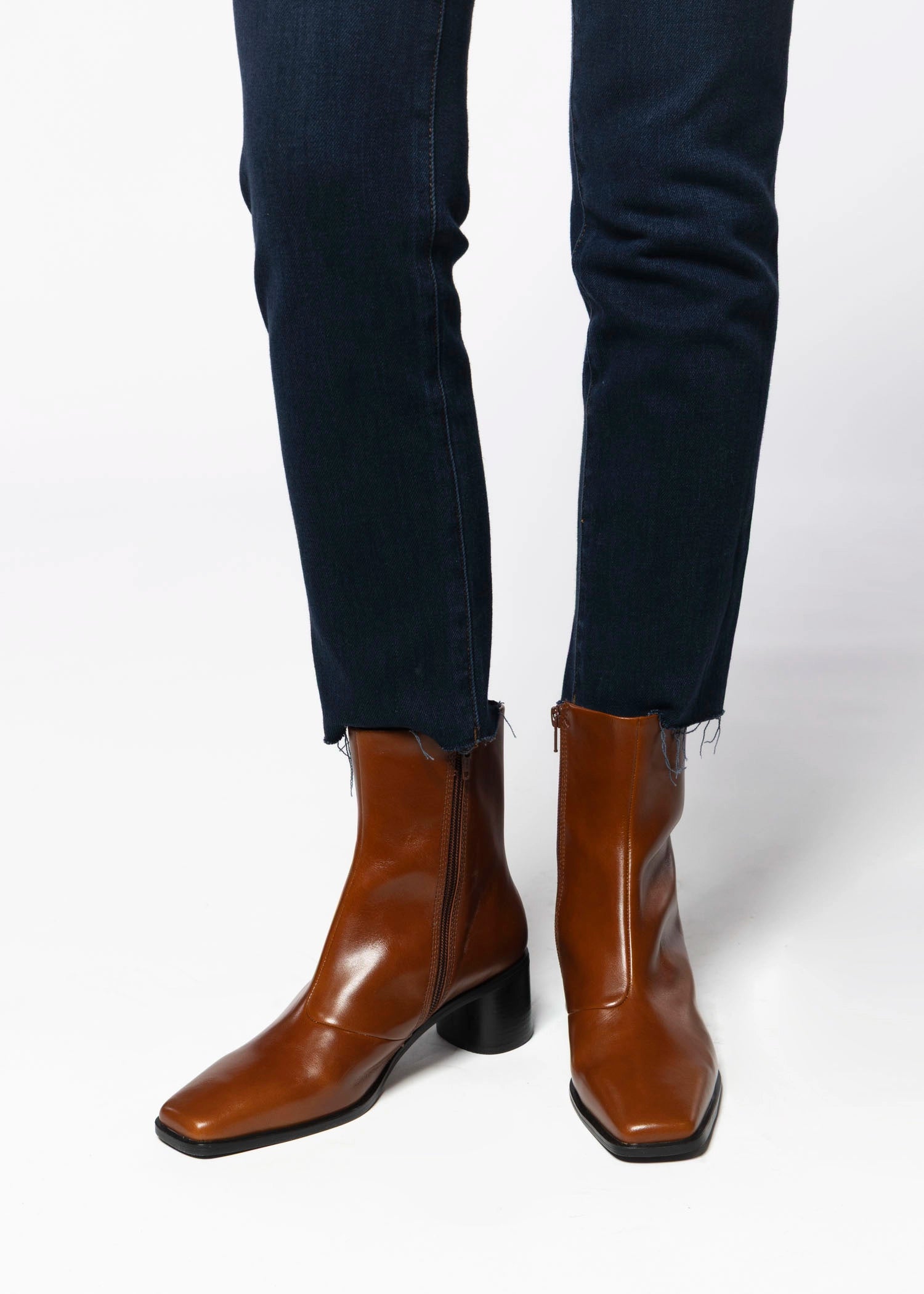 swatch_Cognac Leather fay ankle boots