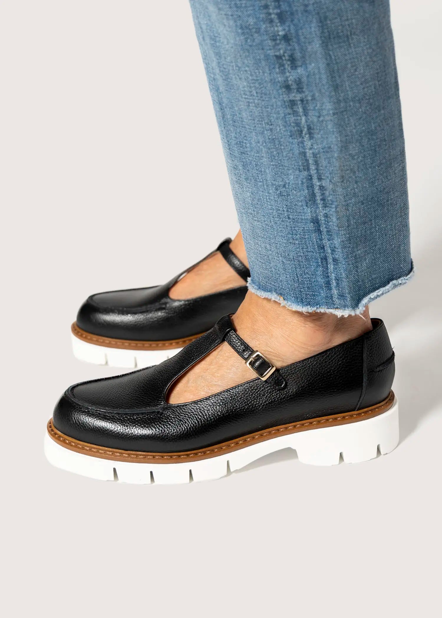 swatch_black leather olga mary jane flat shoes