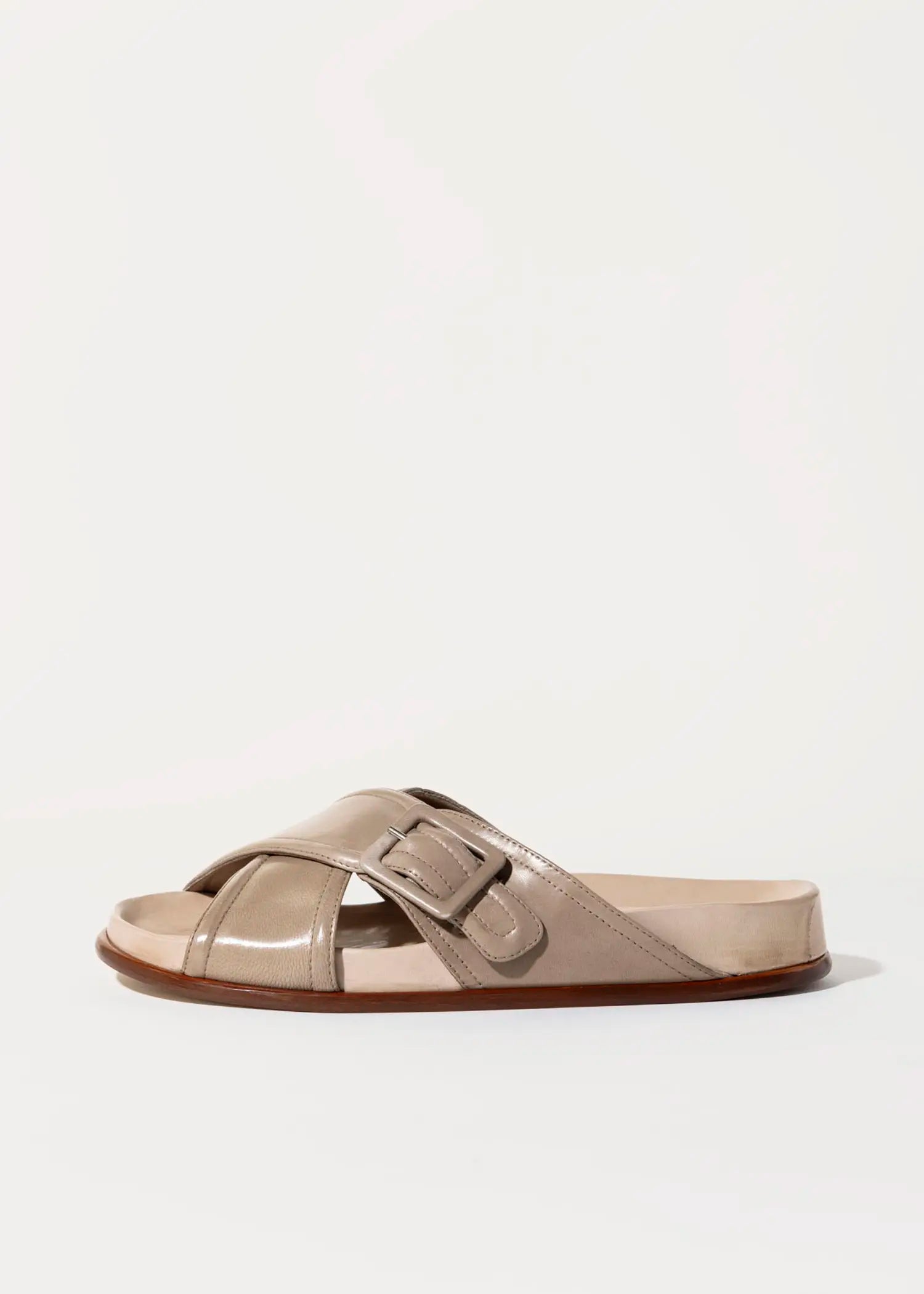swatch_taupe leather crossband leather sandal flat sandals