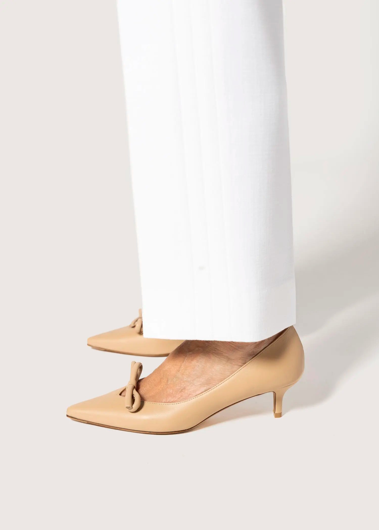 swatch_beige leather david leather pump heels