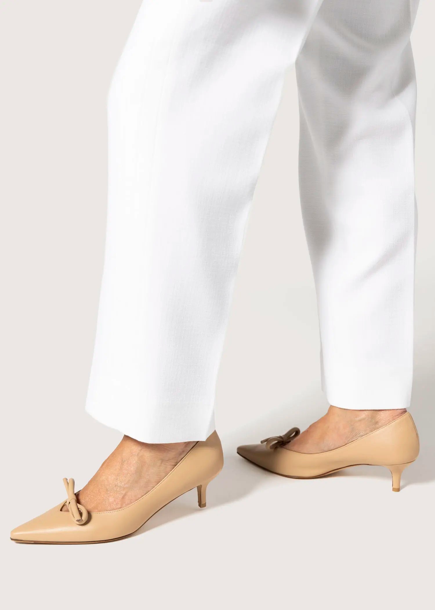 swatch_beige leather david leather pump heels