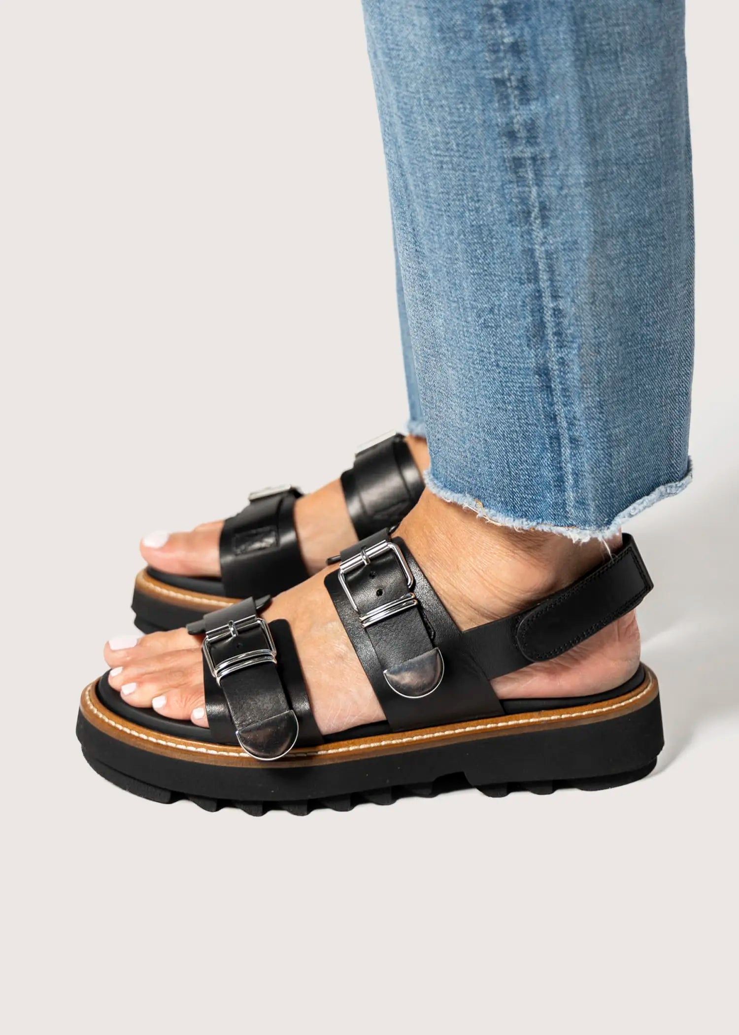 swatch_black leather comfort leather sandal platform sandals