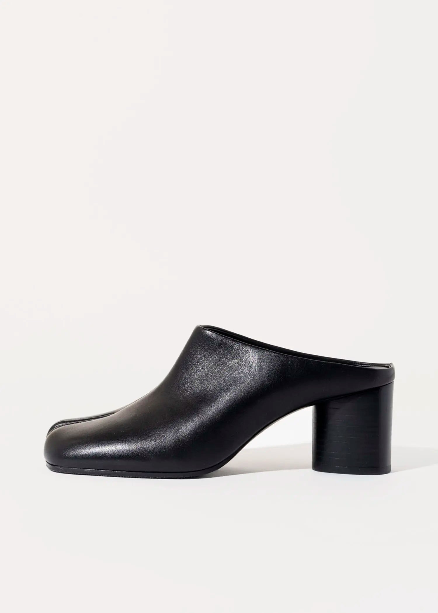 swatch_black leather tabi mule heels