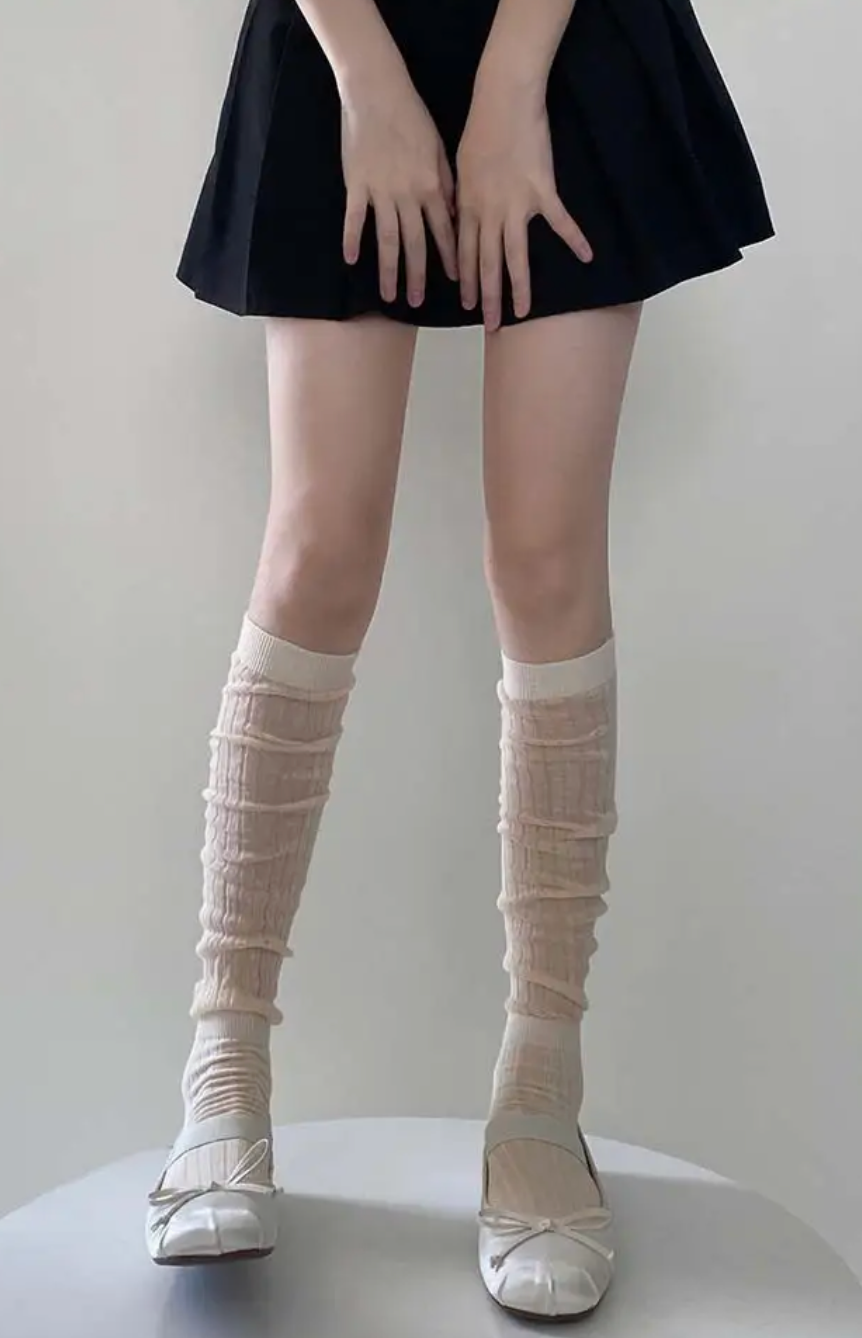 11704